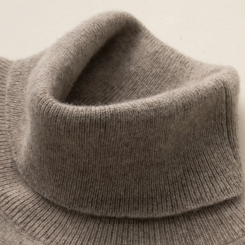 Ladies' turtleneck sweater made of pure wool