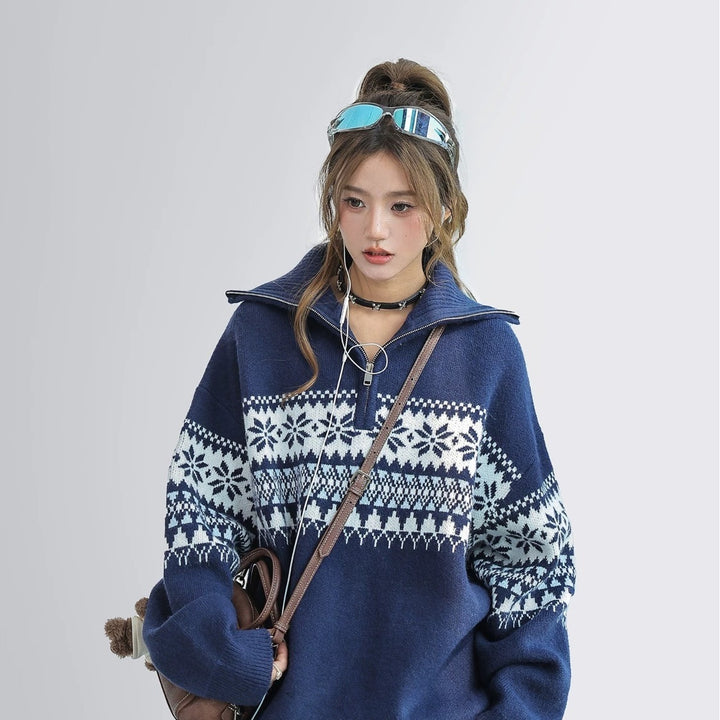Women's Knit Sweater with Zipper and Collar