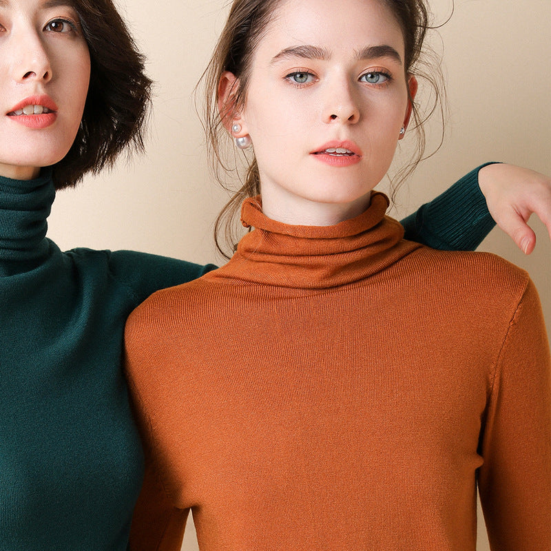 Women's knitted pullover with stand collar and geometric pattern