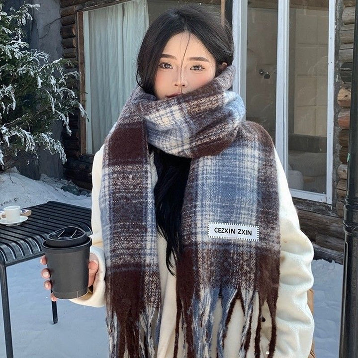 Checked scarf in Korean style