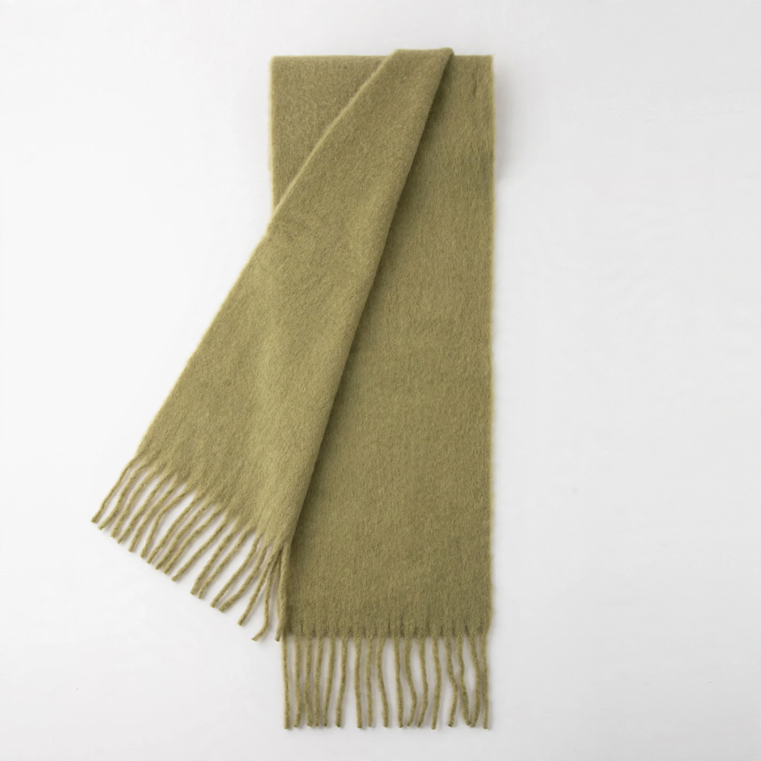 Fluffy wool-alpaca wool blend scarf