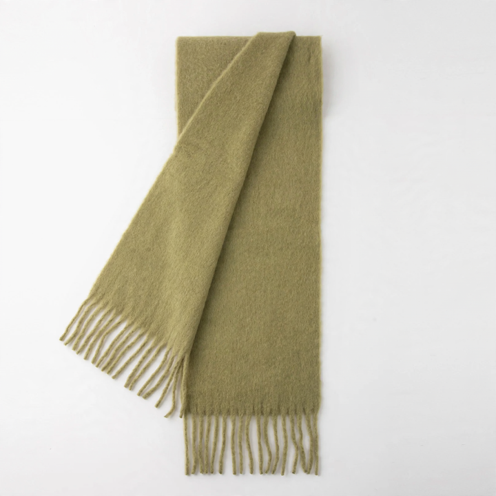 Fluffy wool-alpaca wool blend scarf