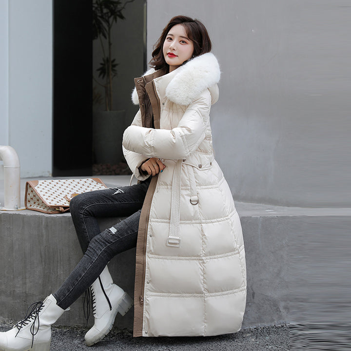 Long women's winter coat, tailored, with belt and fur collar