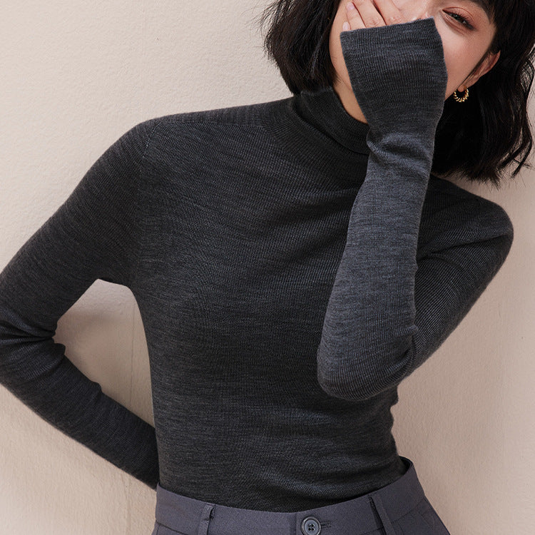 Ladies' wool sweater with stand-up collar, 100% wool