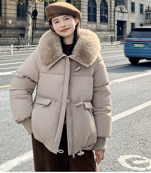 Short women's winter jacket with faux fur collar, padded