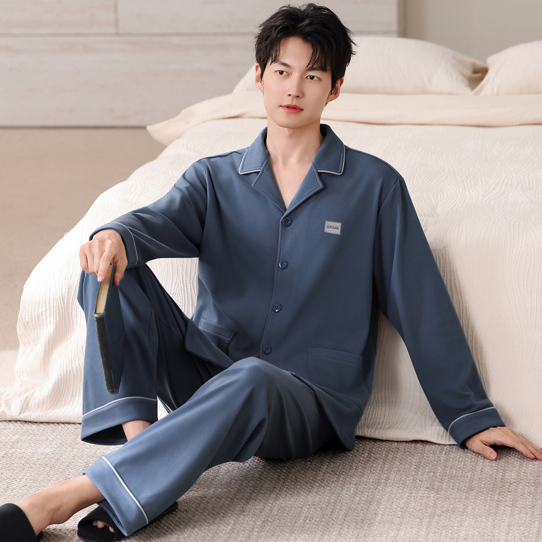 Men's house suit with lapel collar, long sleeves