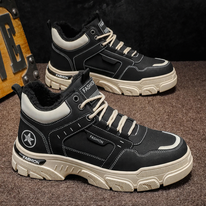Padded men's winter boots in work boot style