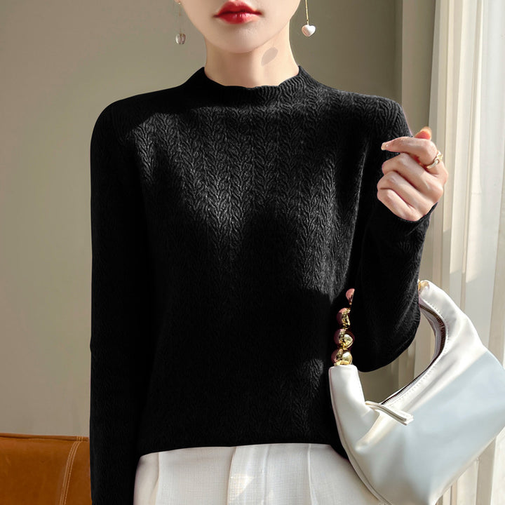 Women's cashmere sweater with lace collar and stand-up collar