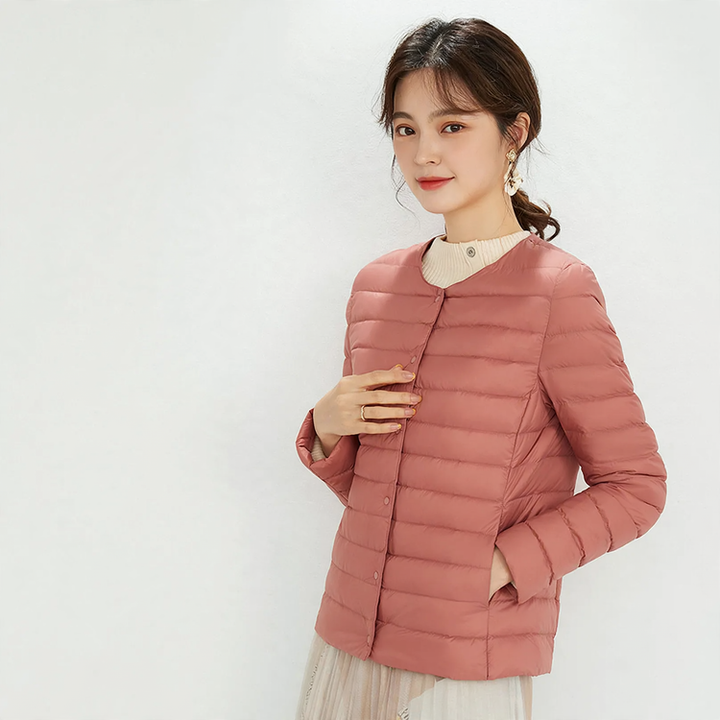 Light ladies down jacket with 90% white duck down filling