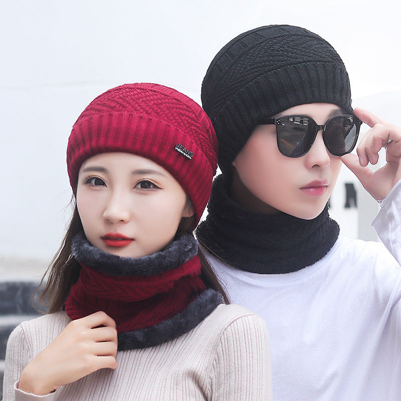 Padded knit hat and scarf set for men