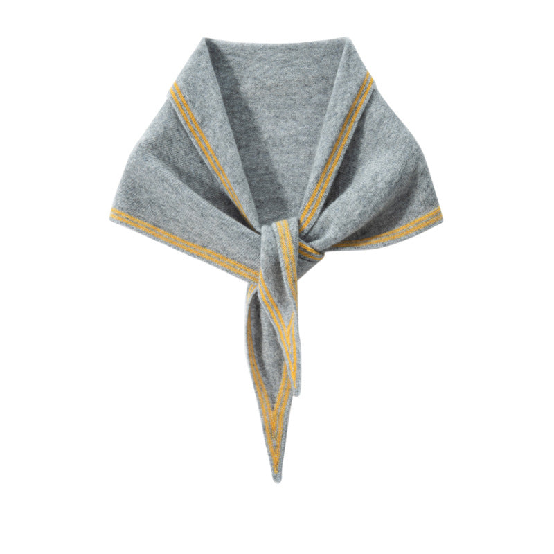 Cashmere triangle scarf for winter