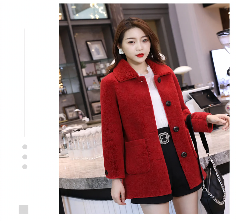 Ladies coat made of lambskin imitation, elegant