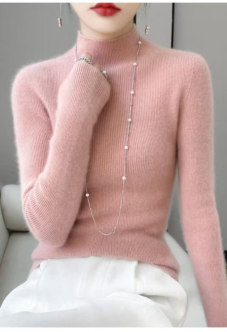 Women's turtleneck sweater made from pure wool, seamless