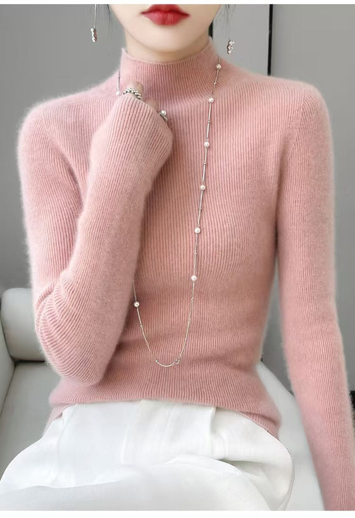 Women's turtleneck sweater made from pure wool, seamless