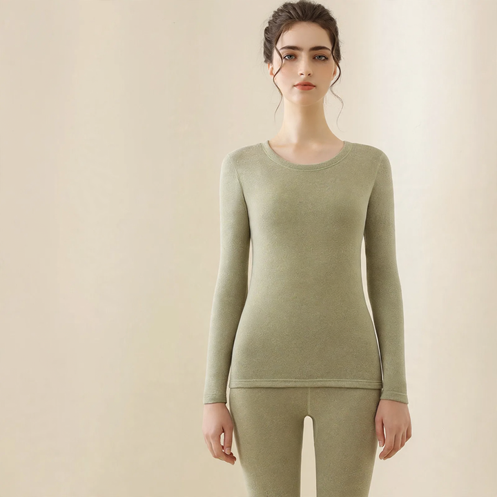 Thermal underwear set made of silk and wool