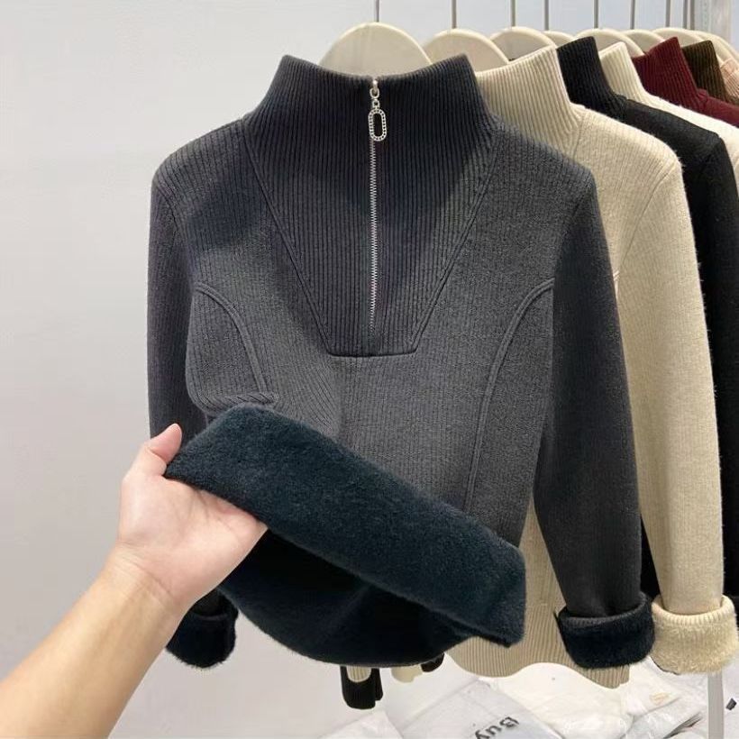 Padded women's knit sweater with zipper