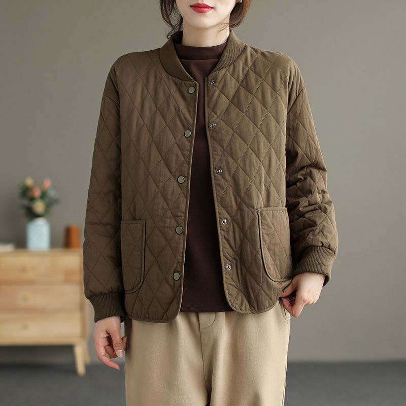 Quilted women's winter jacket in vintage style
