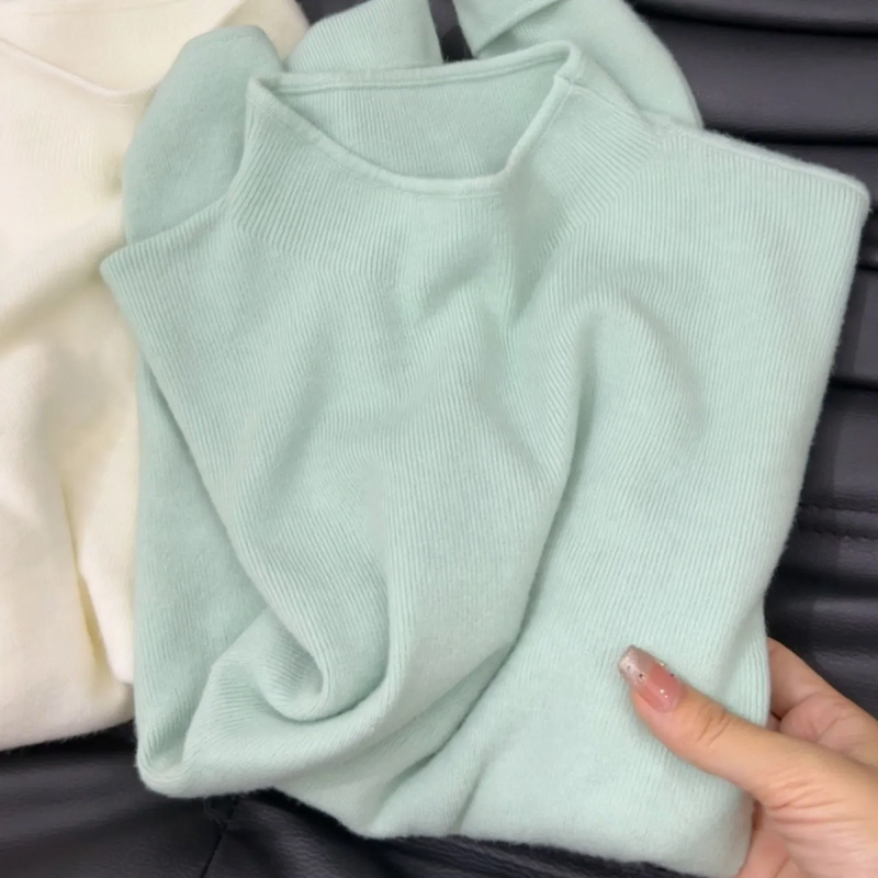 Women’s knit sweater with stand-up collar
