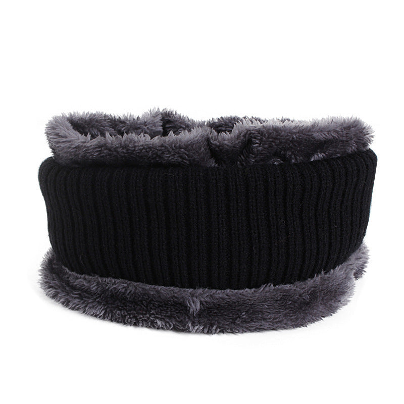 Knitted hat and scarf set for men