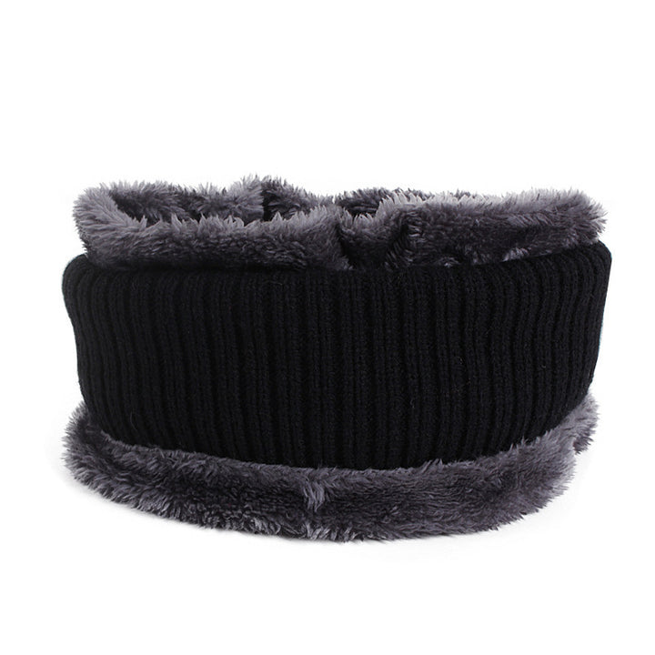 Knitted hat and scarf set for men