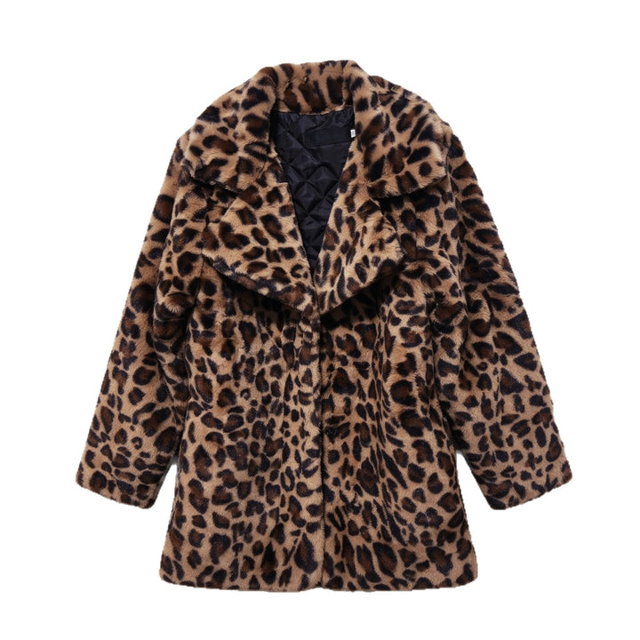 Women’s faux fur coat with leopard pattern and lapels