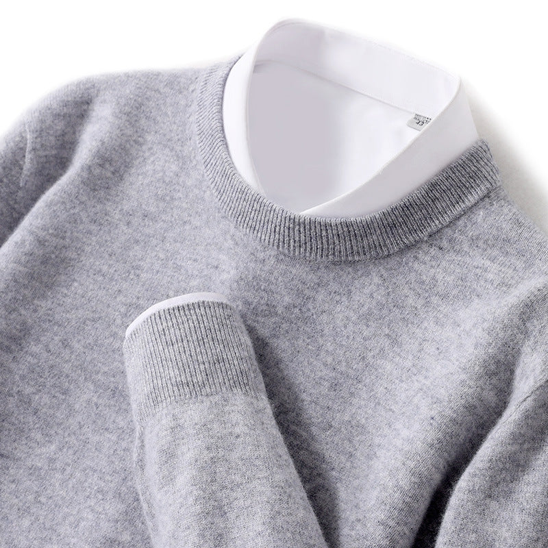 Men's wool pullover with round neck