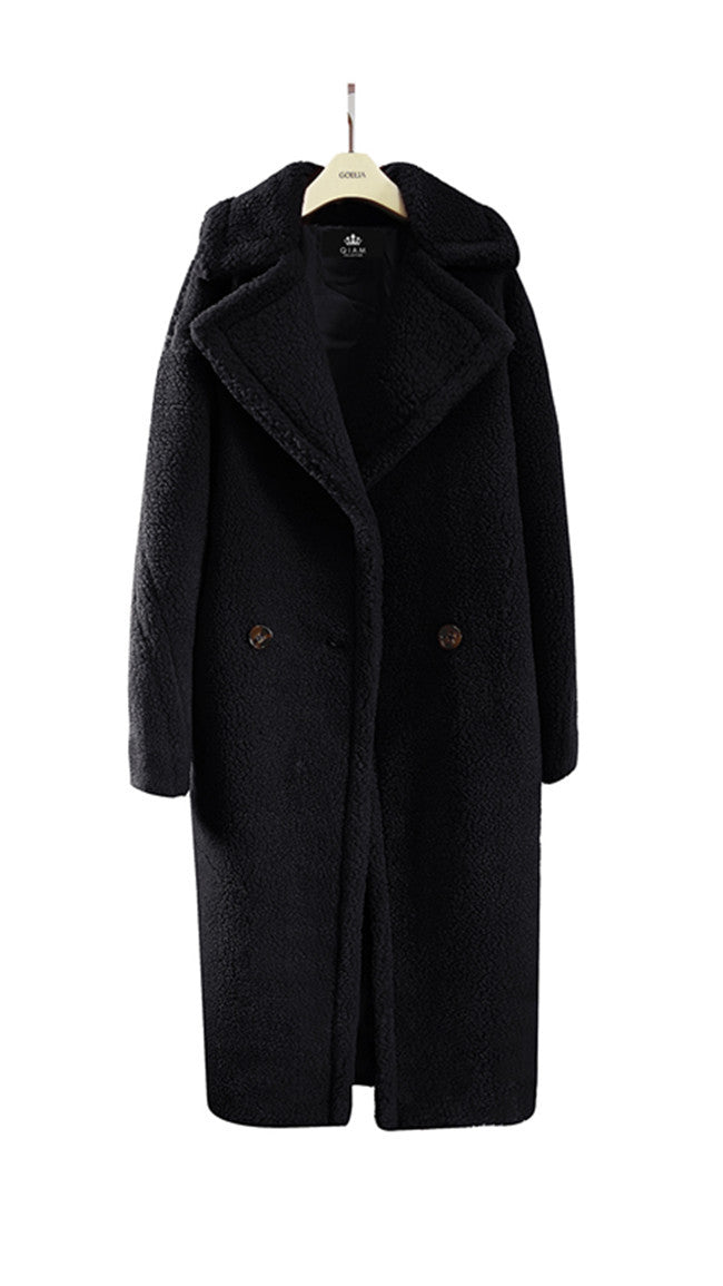 Long coat made of lamb wool and coral fleece