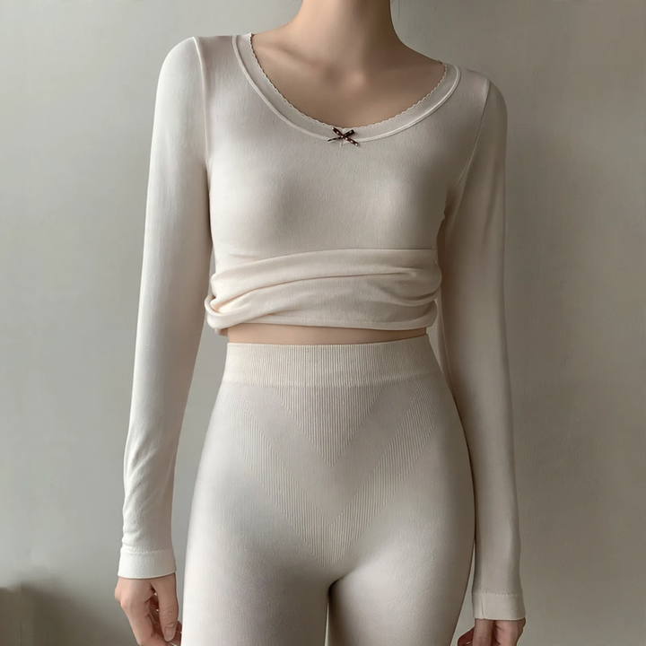 Warm women's thermal underwear set with shaping effect