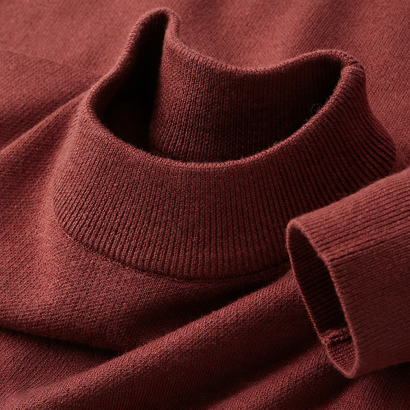 Men's wool pullover with standing collar and fleece lining