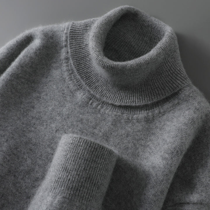 Men's turtleneck sweater made of pure wool
