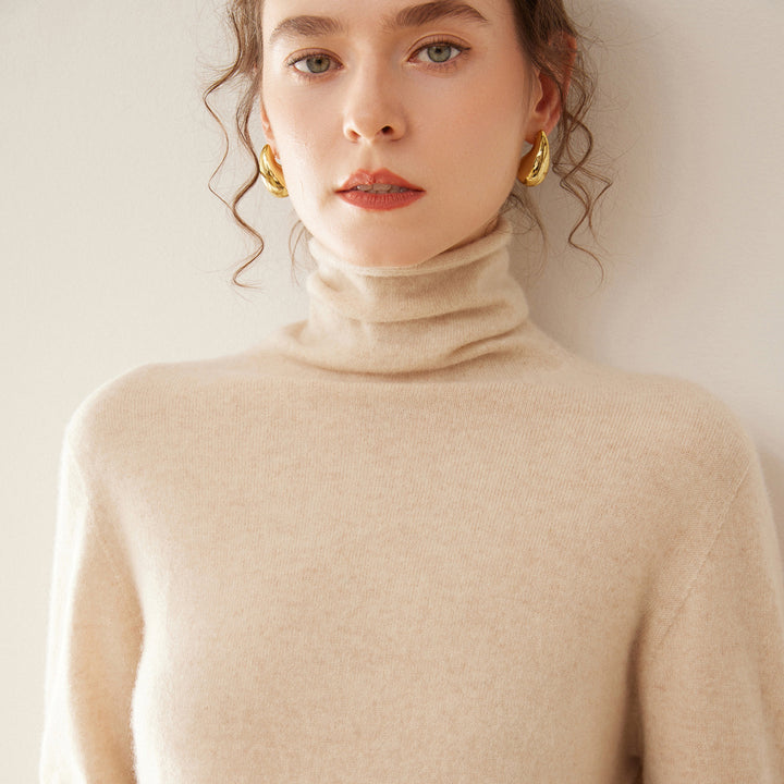 Soft cashmere sweater with stand-up collar