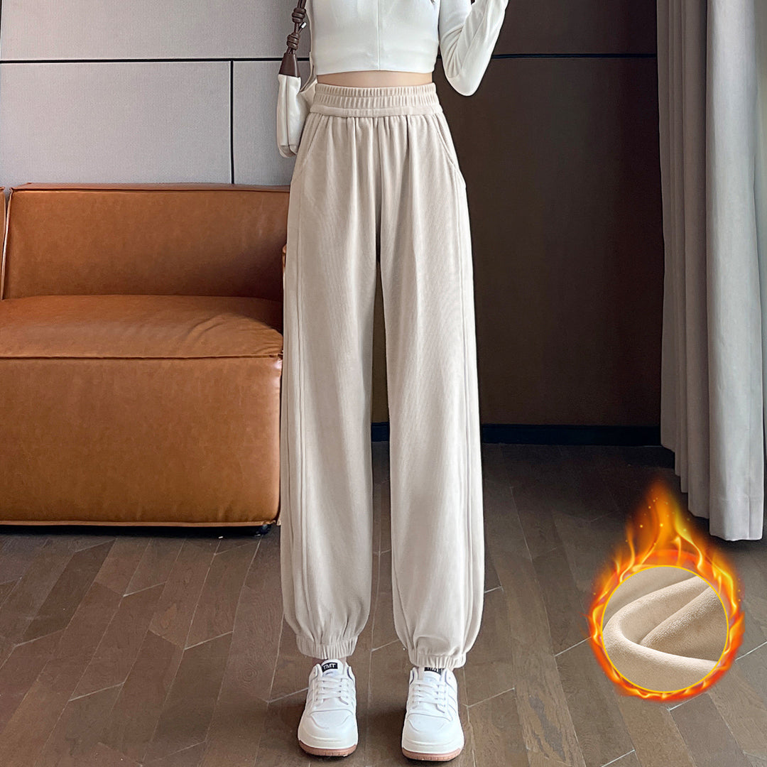 Women's leisure pants made of chenille, lined