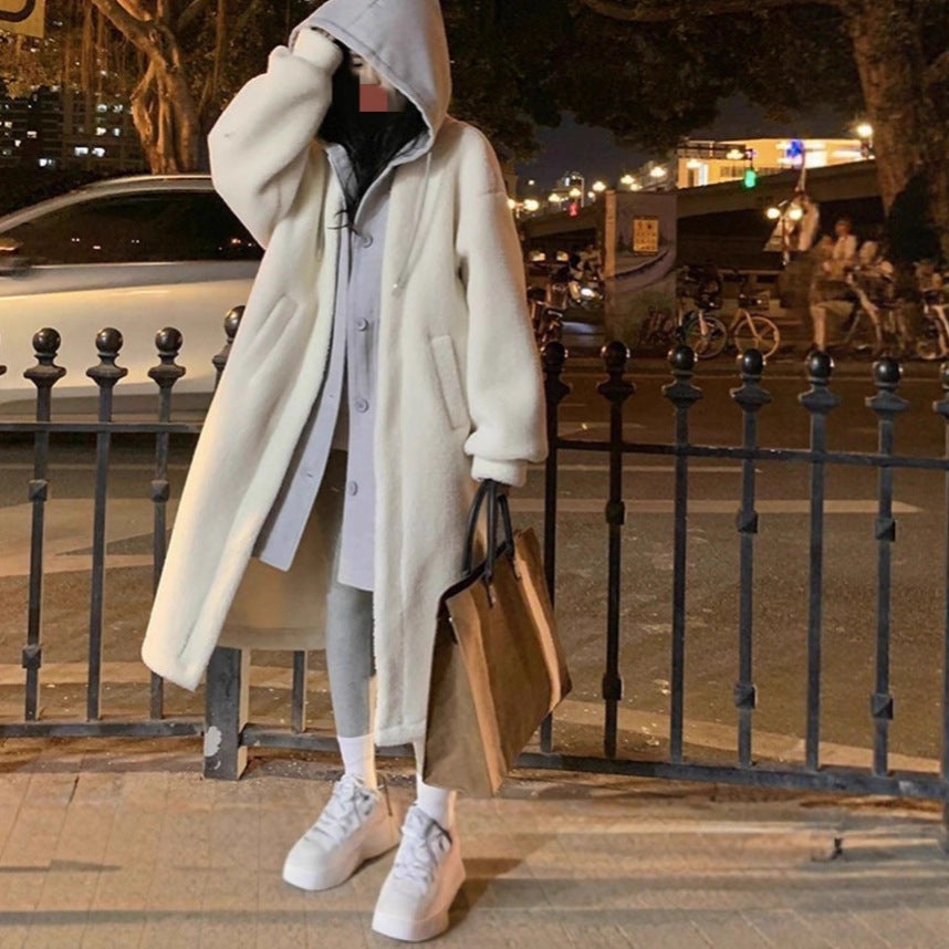 Long lamb fleece coat with hood, elegant