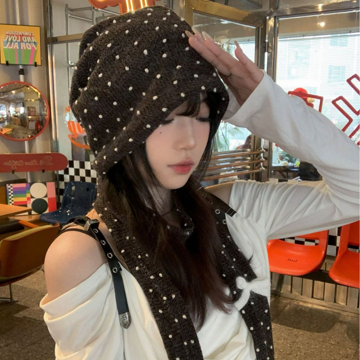 Knitted hat and scarf set with polka dot pattern