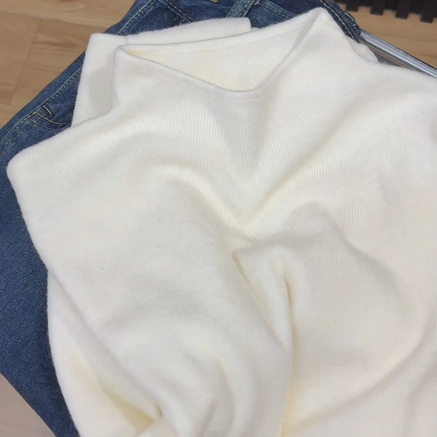 Women's knitted sweater, stand-up collar, simple design