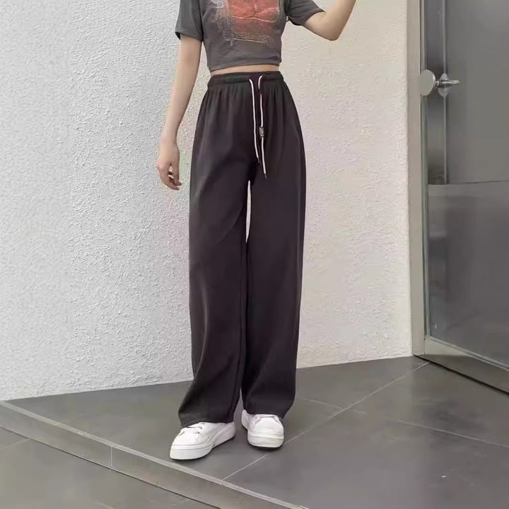 Women's corduroy pants with wide leg and belt