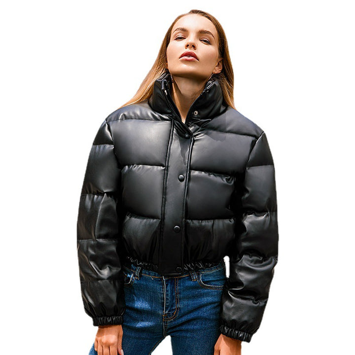 Short women's quilted jacket with stand-up collar, padded