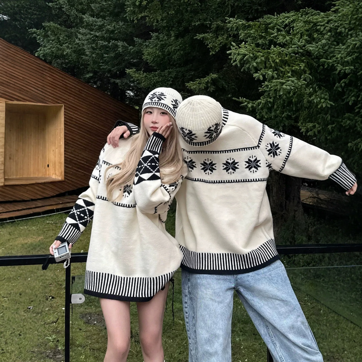Unisex knit sweater in Nordic style