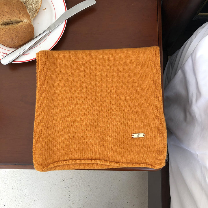 Warming scarf made of merino wool