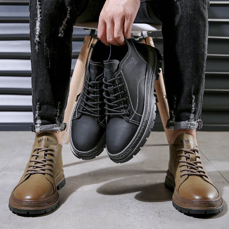 Robust Chelsea boots for men