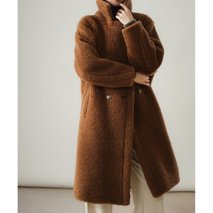 High-quality women's coat made of virgin wool and camel hair