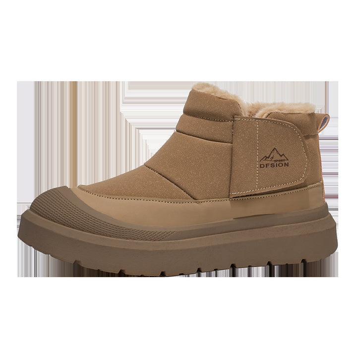 Insulated men's winter boots, water-repellent, mid-high shaft