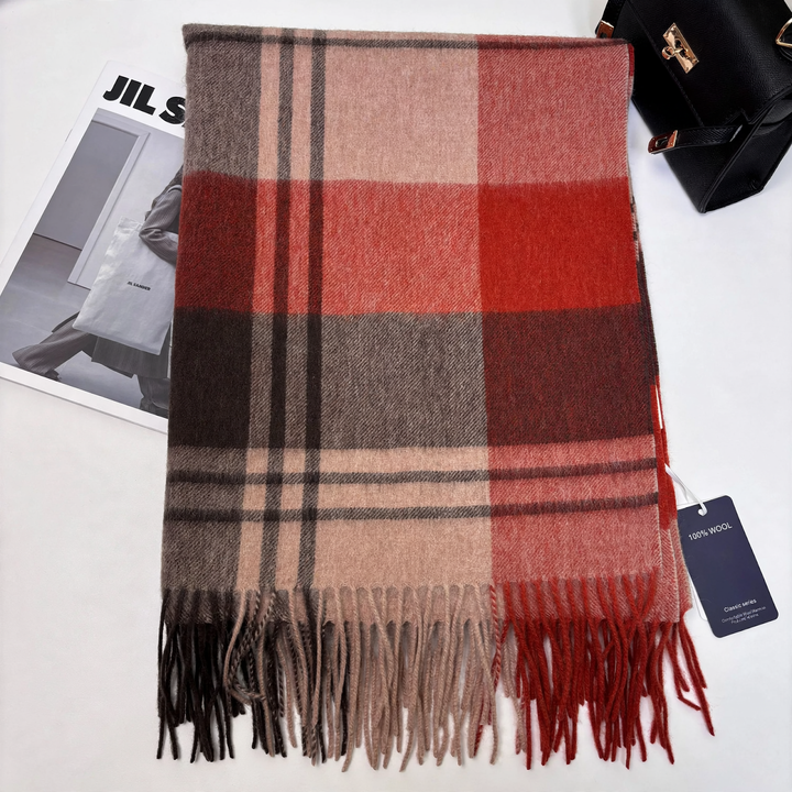 Large wool scarf in classic check pattern
