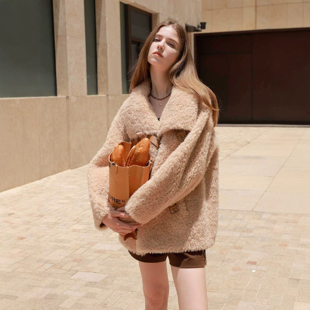 Women's Faux Fur Coat with Lapel Collar, Loose
