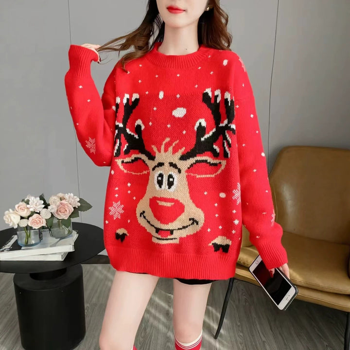 Christmas sweater with animal motif