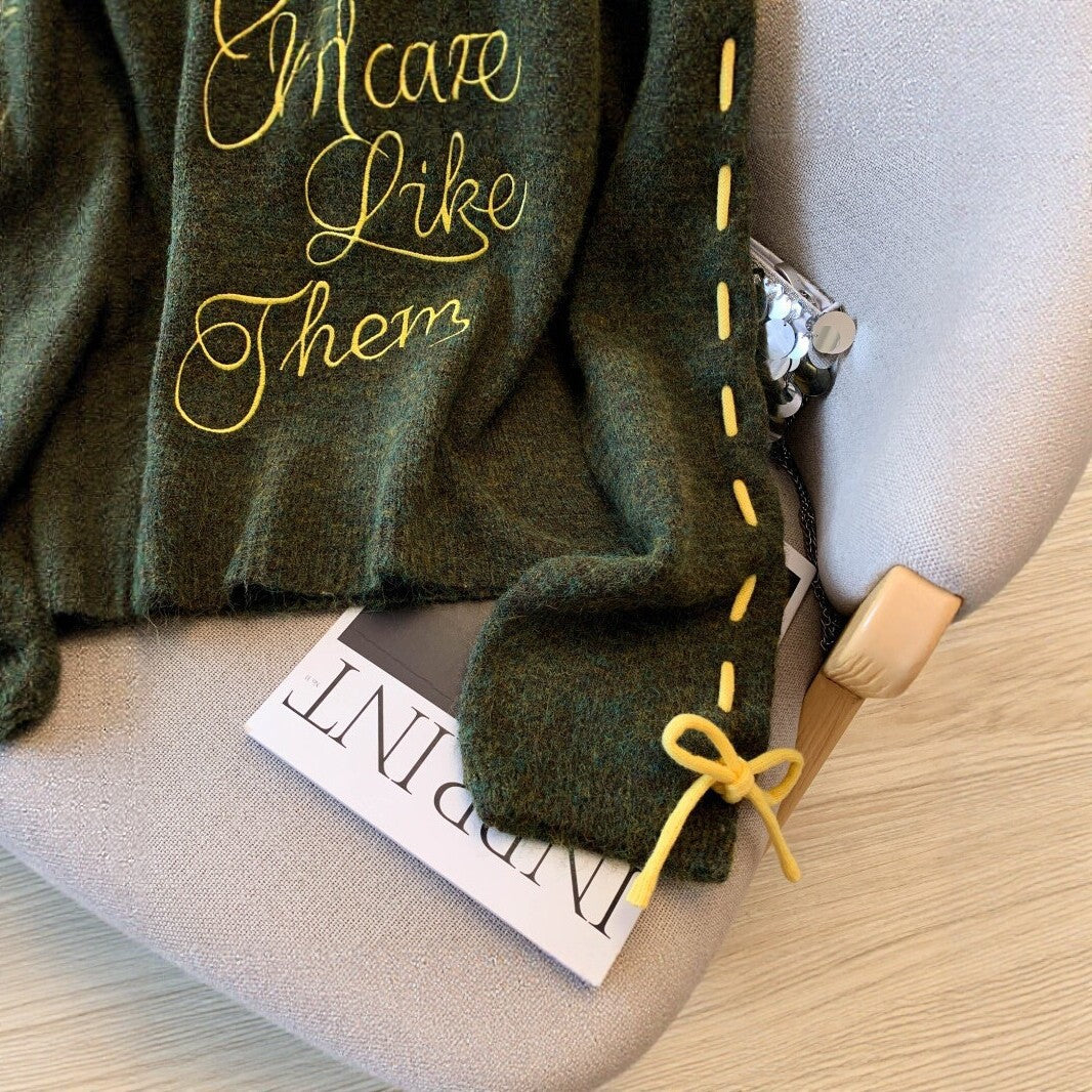 Vintage sweater with embroidery for women