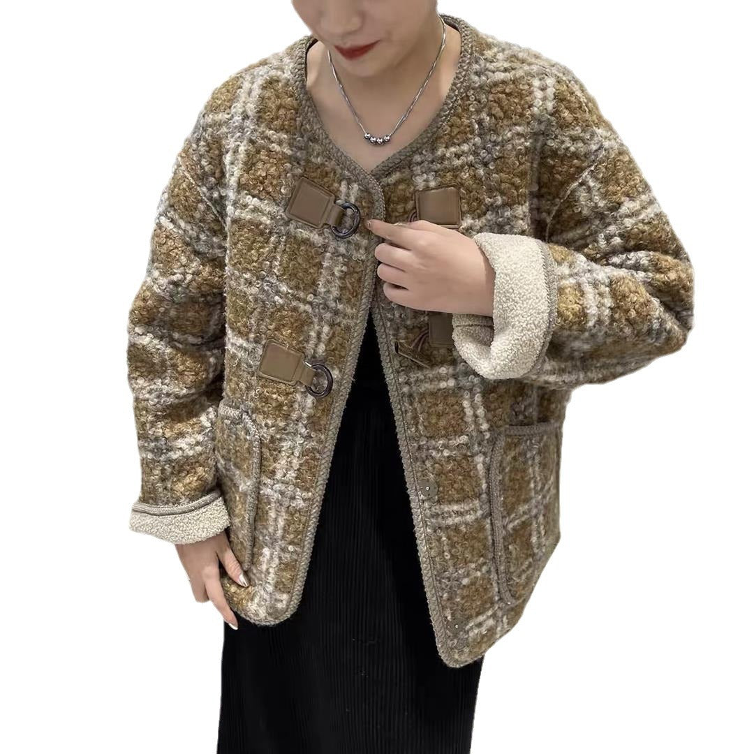 Women's coat with checked pattern and toggle buttons