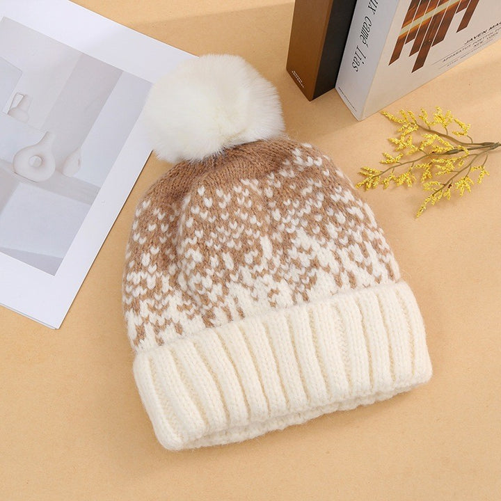 Women's knitted beanie and scarf set, warm lined