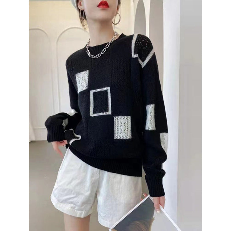 Women's sweater, checked, round neck