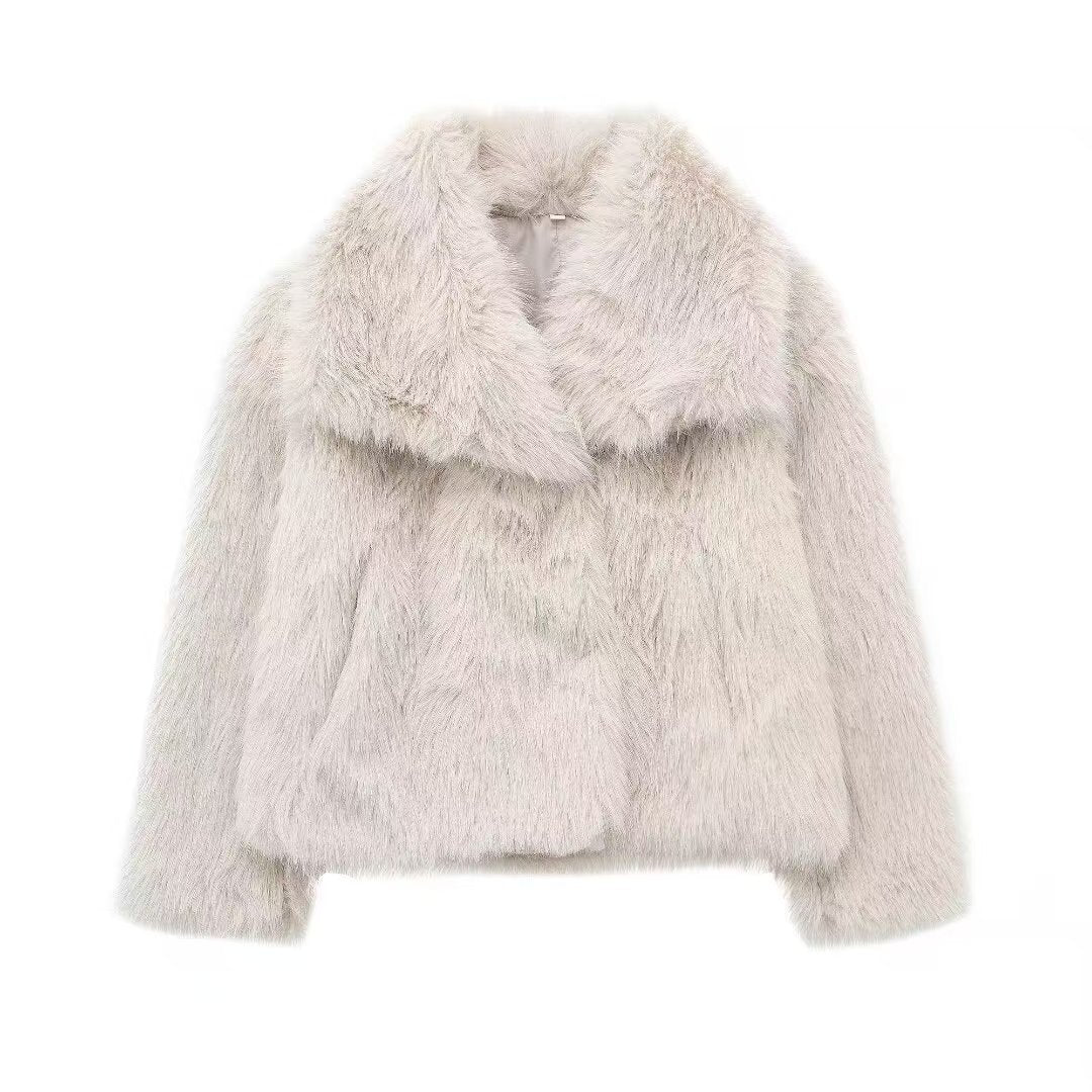 Women’s winter coat, faux fur, large lapel collar